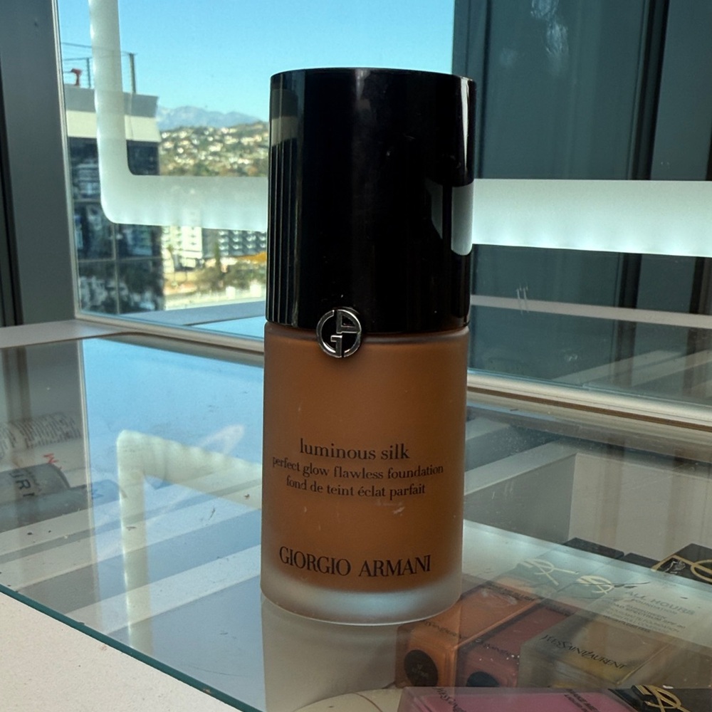 Giorgio Armani Luminous Silk Foundation - 14